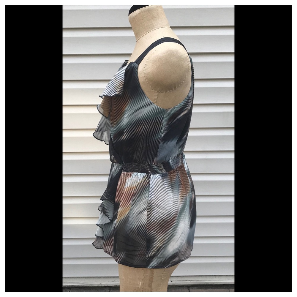 Lapis Ruffle V-Neck Ruffle Sleeveless Top Large - Picture 4 of 8